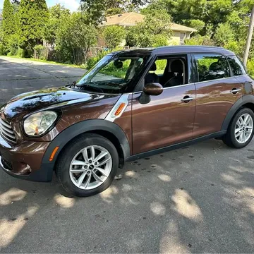 2014 MINI Countryman Classic Cooper ALL4 Hatchback 4D