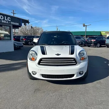 2014 MINI Countryman Classic Cooper Hatchback 4D