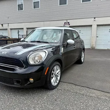 2014 MINI Countryman Classic Cooper Hatchback 4D