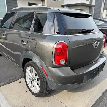 2014 MINI Countryman Classic Cooper Hatchback 4D
