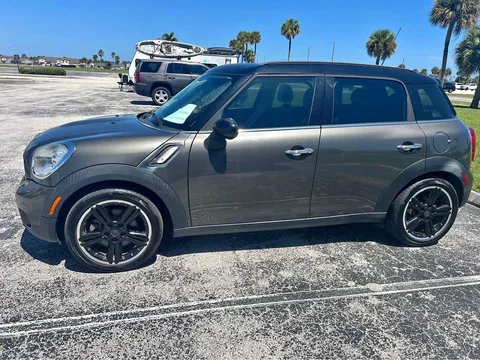 2014 MINI Countryman Classic Cooper S Hatchback 4D