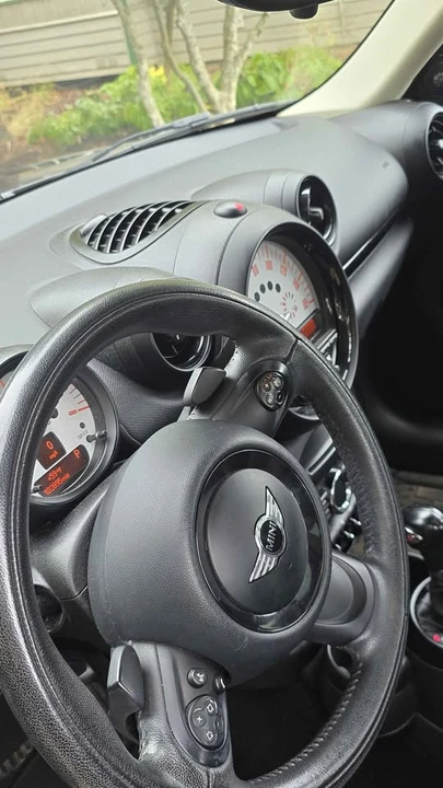 2014 Mini Countryman 1st Gen - Image 5 of 9
