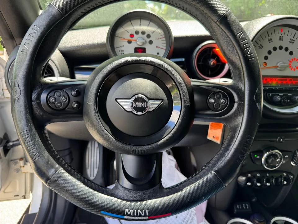 2014 Mini Coupe & Roadster - Image 18 of 20