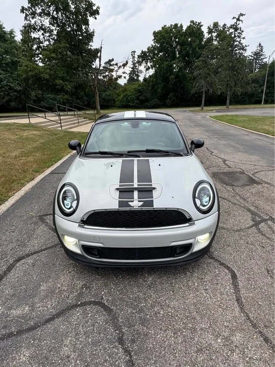 2014 Mini Coupe & Roadster - Image 2 of 9