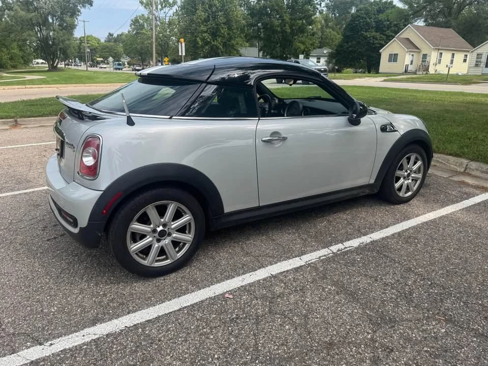 2014 Mini Coupe & Roadster - Image 3 of 7