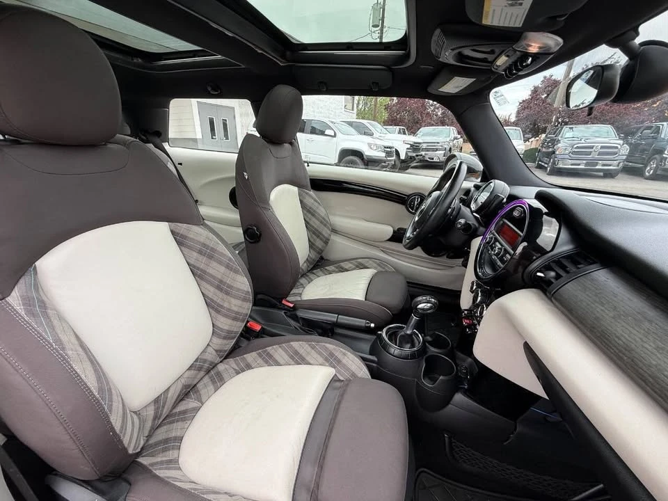 2014 Mini Mini 3rd Gen - Image 18 of 19