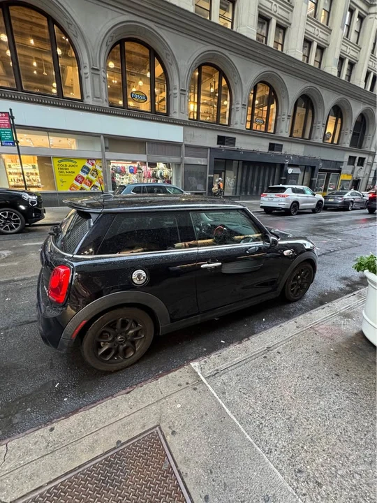 2014 Mini Mini 3rd Gen - Image 6 of 8
