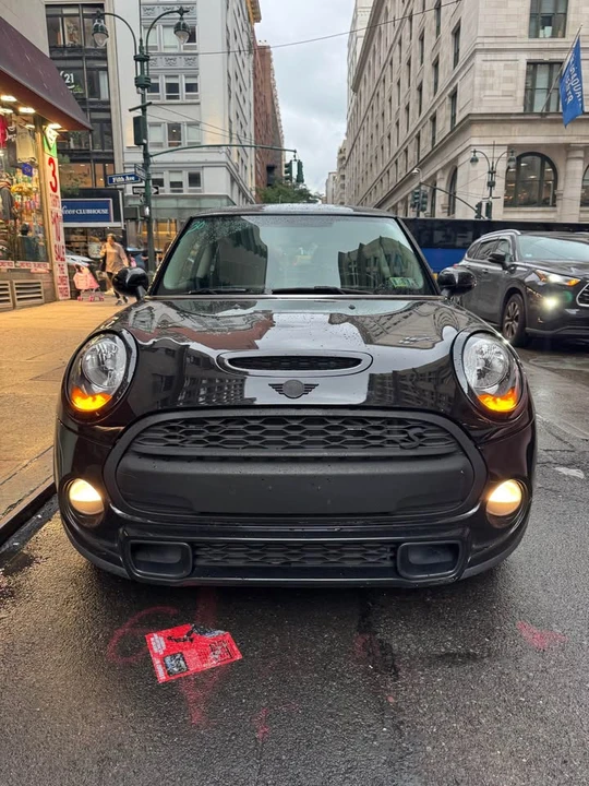 2014 Mini Mini 3rd Gen - Image 3 of 8
