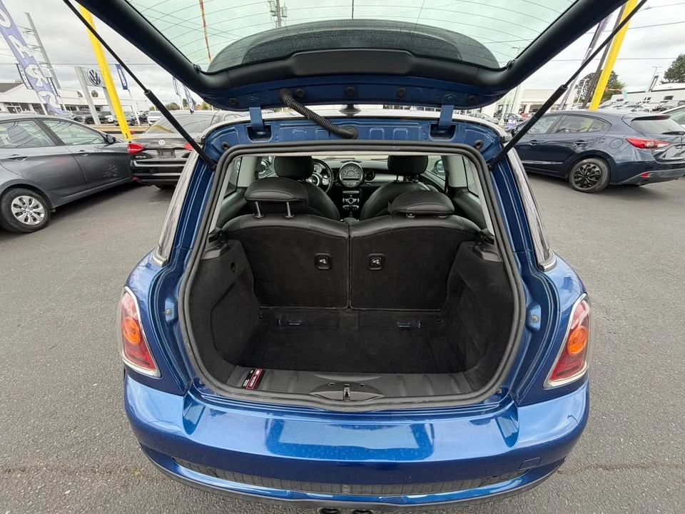 2014 Mini Mini 3rd Gen - Image 7 of 17