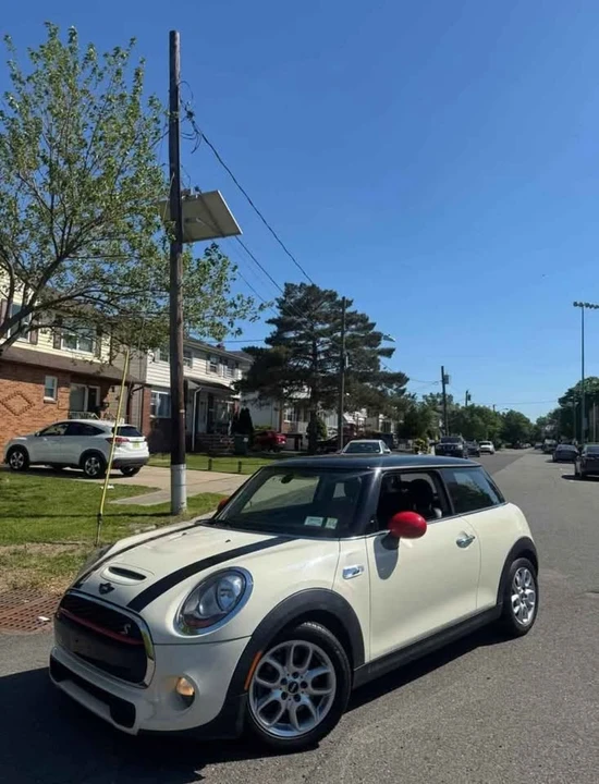 2014 Mini Mini 3rd Gen - Image 4 of 12