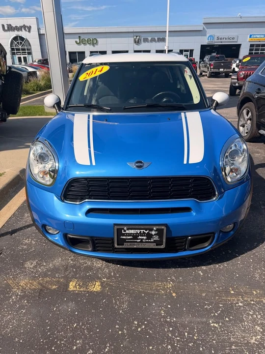 2014 Mini Mini 3rd Gen - Image 2 of 6