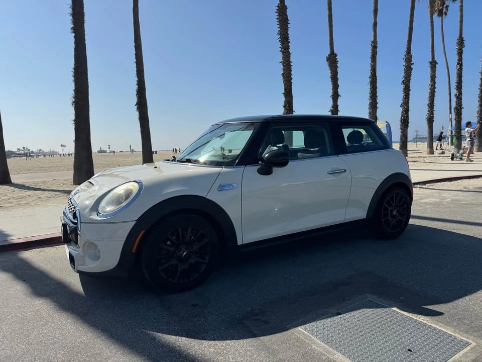 2014 Mini Mini 3rd Gen - Image 3 of 14