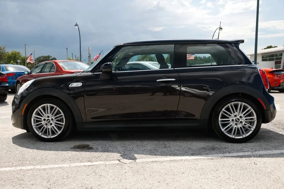 2014 Mini Mini 3rd Gen - Image 3 of 13