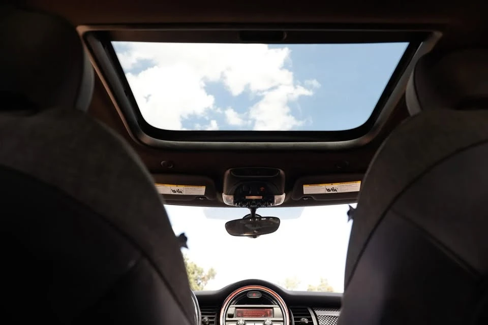 2014 Mini Mini 3rd Gen - Image 8 of 13