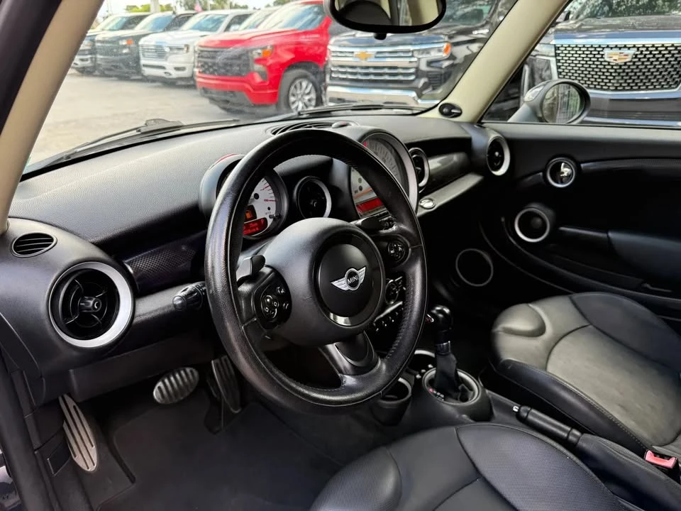 2014 Mini Clubman 1st Gen - Image 11 of 14