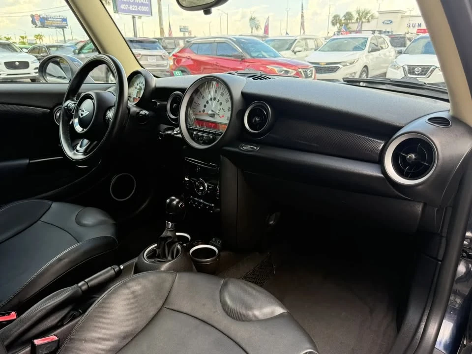 2014 Mini Clubman 1st Gen - Image 13 of 14