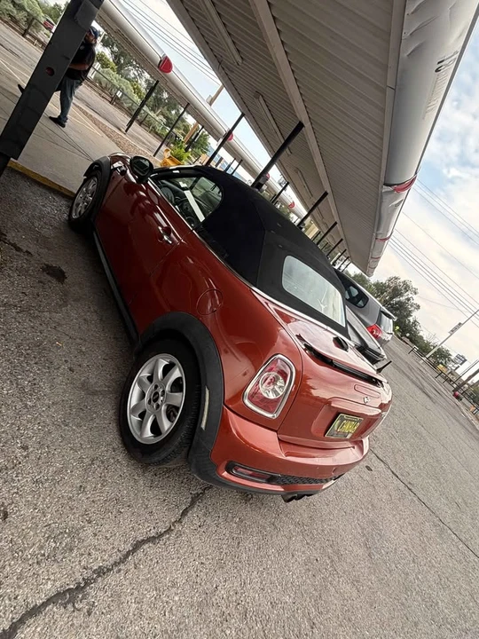 2014 Mini Mini 2nd Gen - Image 4 of 8