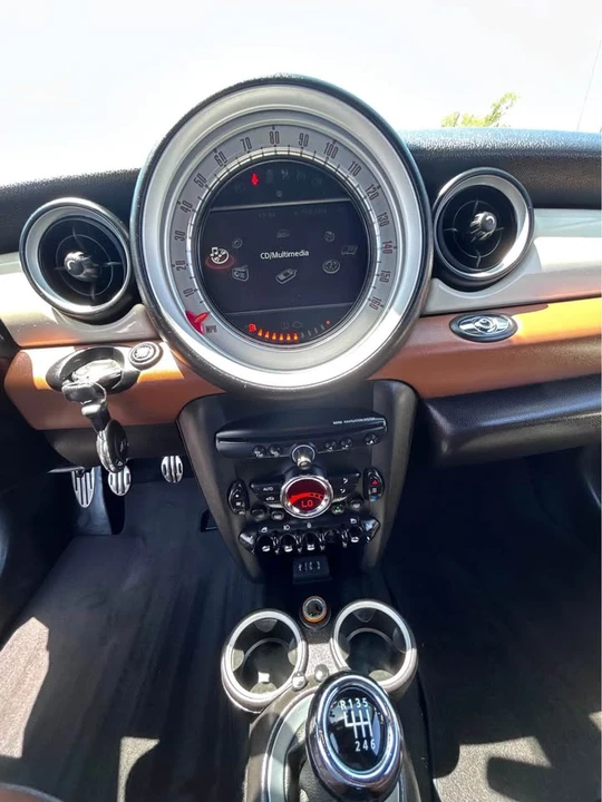 2014 Mini Coupe & Roadster - Image 12 of 20