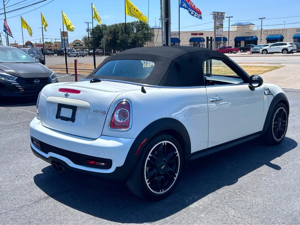 2014 Mini Coupe & Roadster - Image 15 of 18