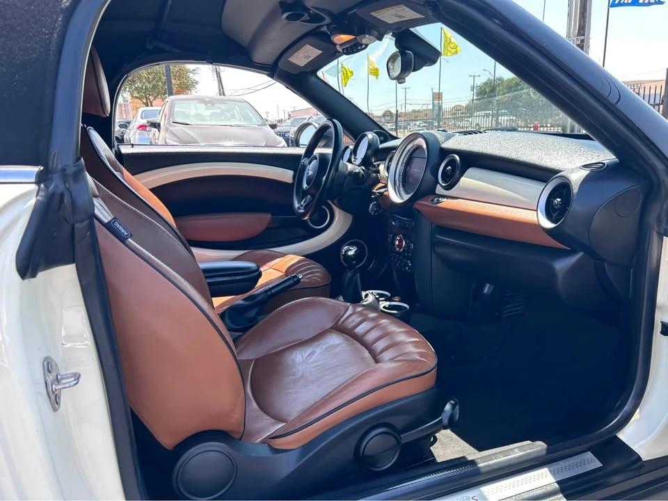 2014 Mini Coupe & Roadster - Image 17 of 20