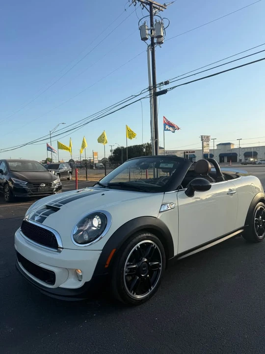 2014 Mini Coupe & Roadster - Image 19 of 20