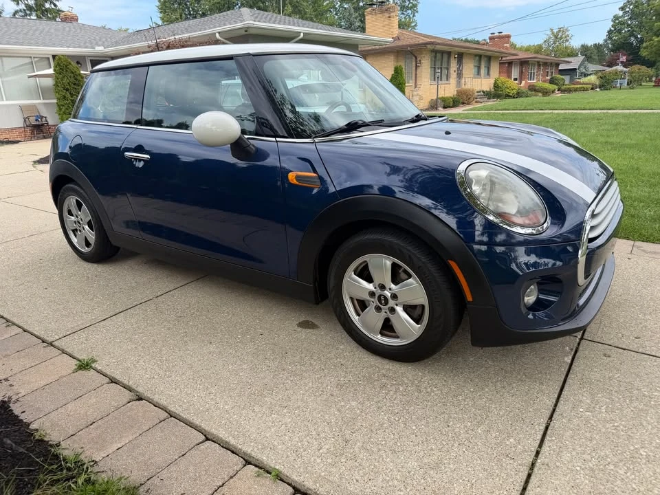 2014 Mini Mini Cooper S 3rd Gen - Image 3 of 4