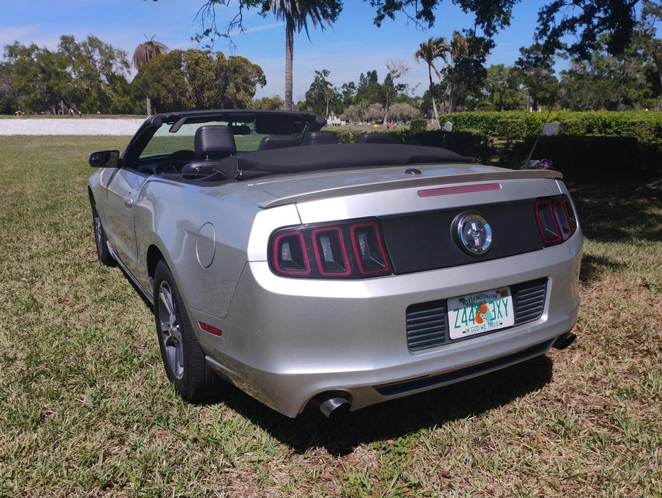 2014 Ford S197 Mustang - Image 4 of 20