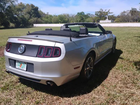2014 Ford Mustang V6 Premium Convertible