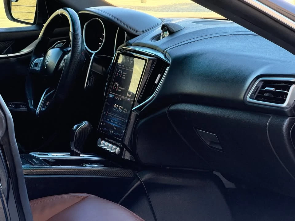2014 Maserati Ghibli 3rd Gen - Image 6 of 13