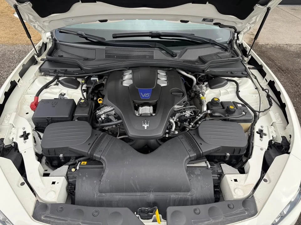 2014 Maserati Ghibli 3rd Gen - Image 10 of 16