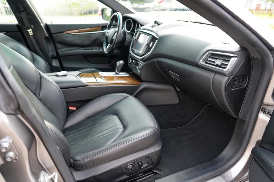 2014 Maserati Ghibli 3rd Gen - Image 11 of 19