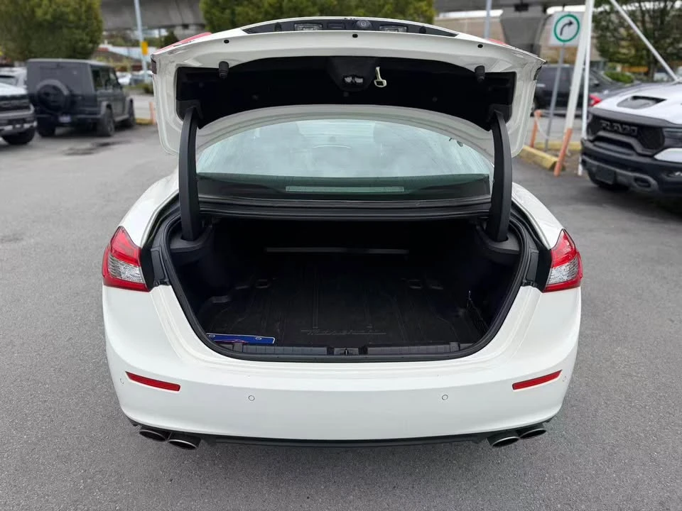 2014 Maserati Ghibli 3rd Gen - Image 13 of 19