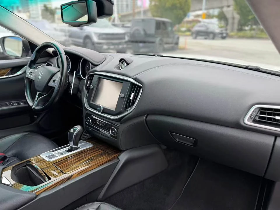 2014 Maserati Ghibli 3rd Gen - Image 14 of 19