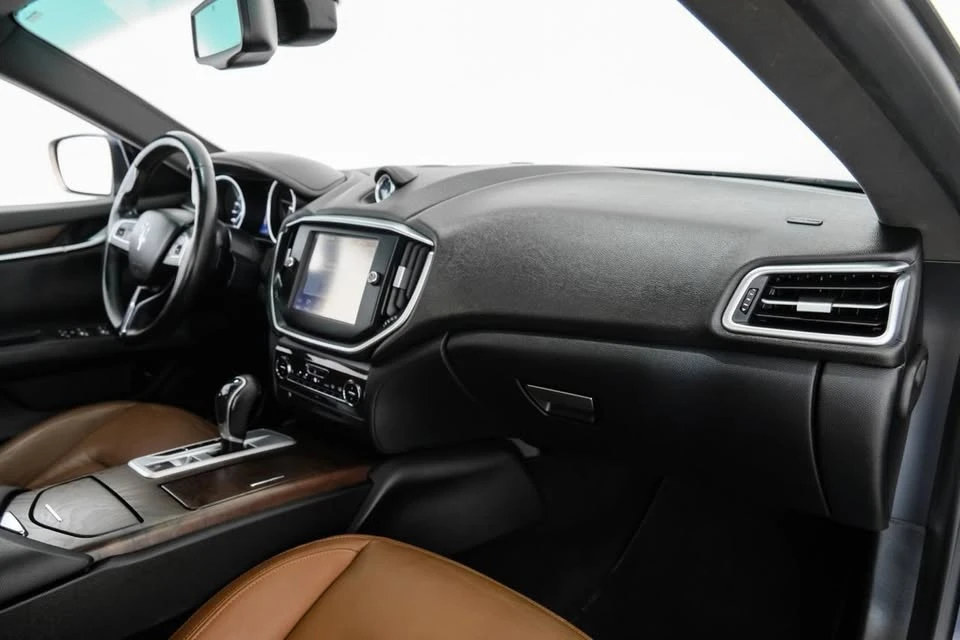 2014 Maserati Ghibli 3rd Gen - Image 6 of 11