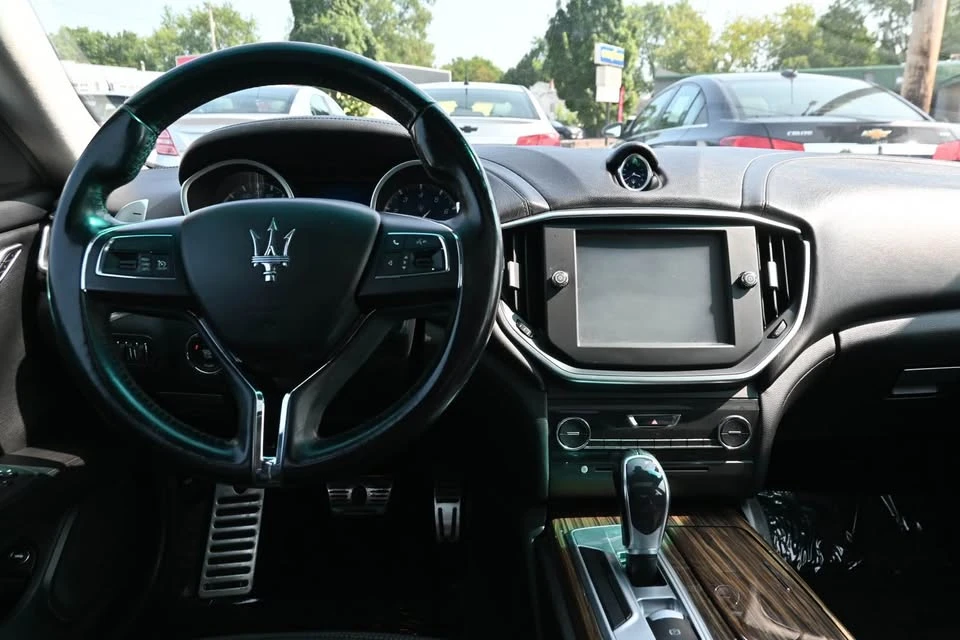 2014 Maserati Ghibli 3rd Gen - Image 13 of 18