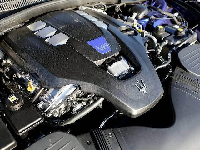 2014 Maserati Ghibli 3rd Gen - Image 2 of 2