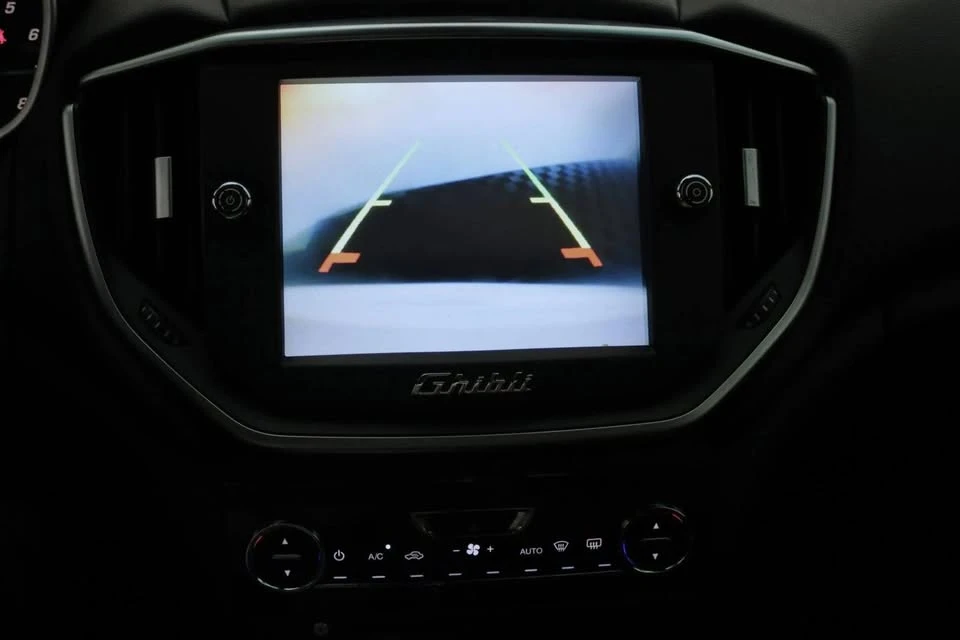 2014 Maserati Ghibli 3rd Gen - Image 15 of 20