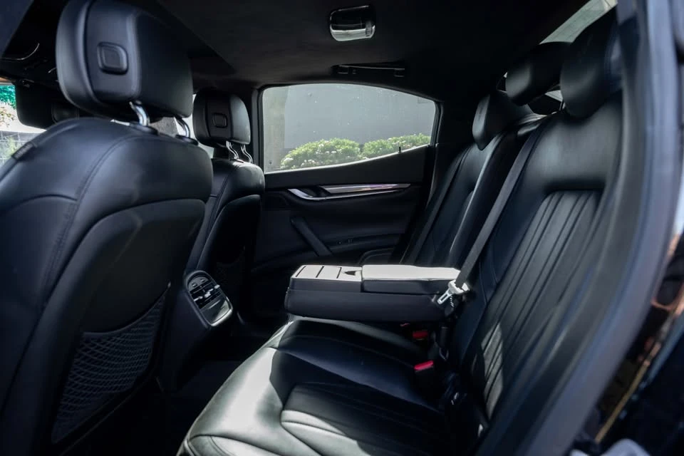 2014 Maserati Ghibli 3rd Gen - Image 16 of 18