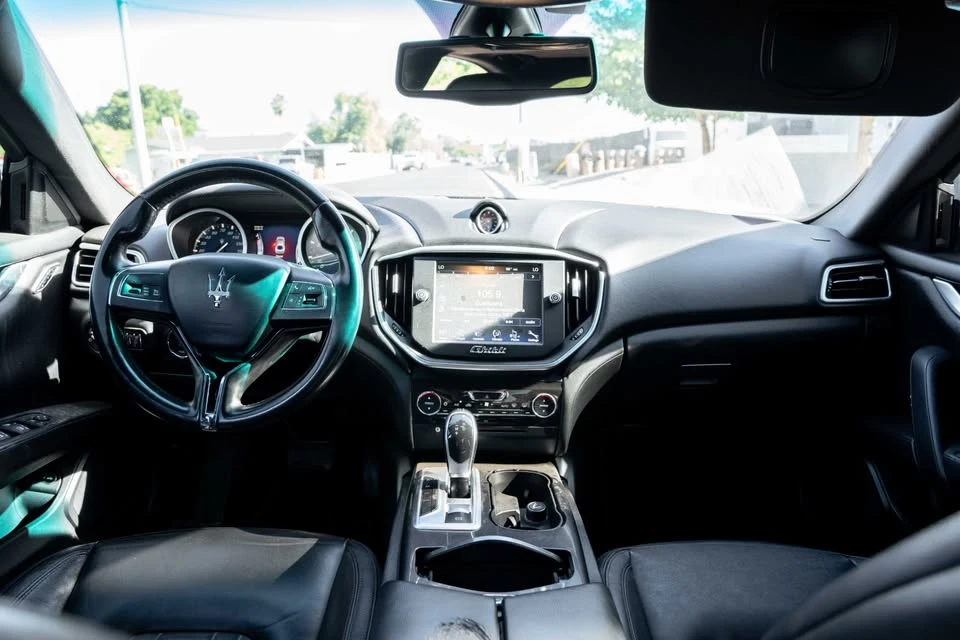 2014 Maserati Ghibli 3rd Gen - Image 17 of 18