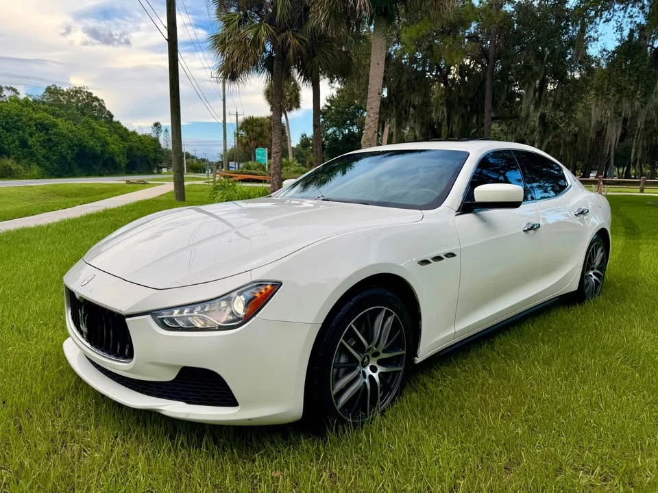 2014 Maserati Ghibli 3rd Gen - Image 2 of 13
