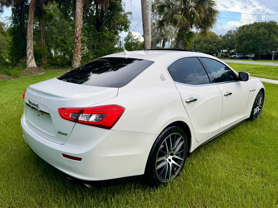 2014 Maserati Ghibli 3rd Gen - Image 5 of 13