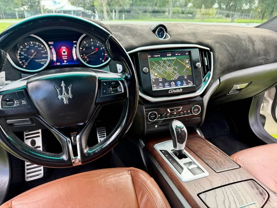 2014 Maserati Ghibli 3rd Gen - Image 11 of 13