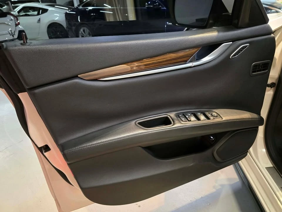 2014 Maserati Ghibli 3rd Gen - Image 12 of 20