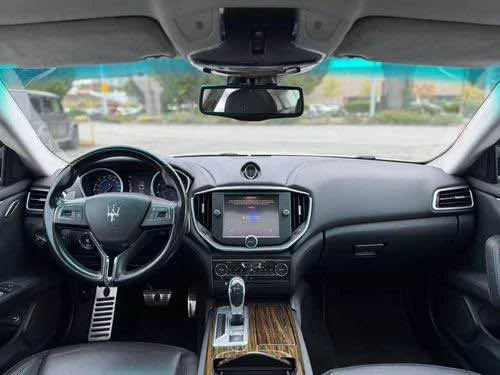 2014 Maserati Ghibli 3rd Gen - Image 11 of 12