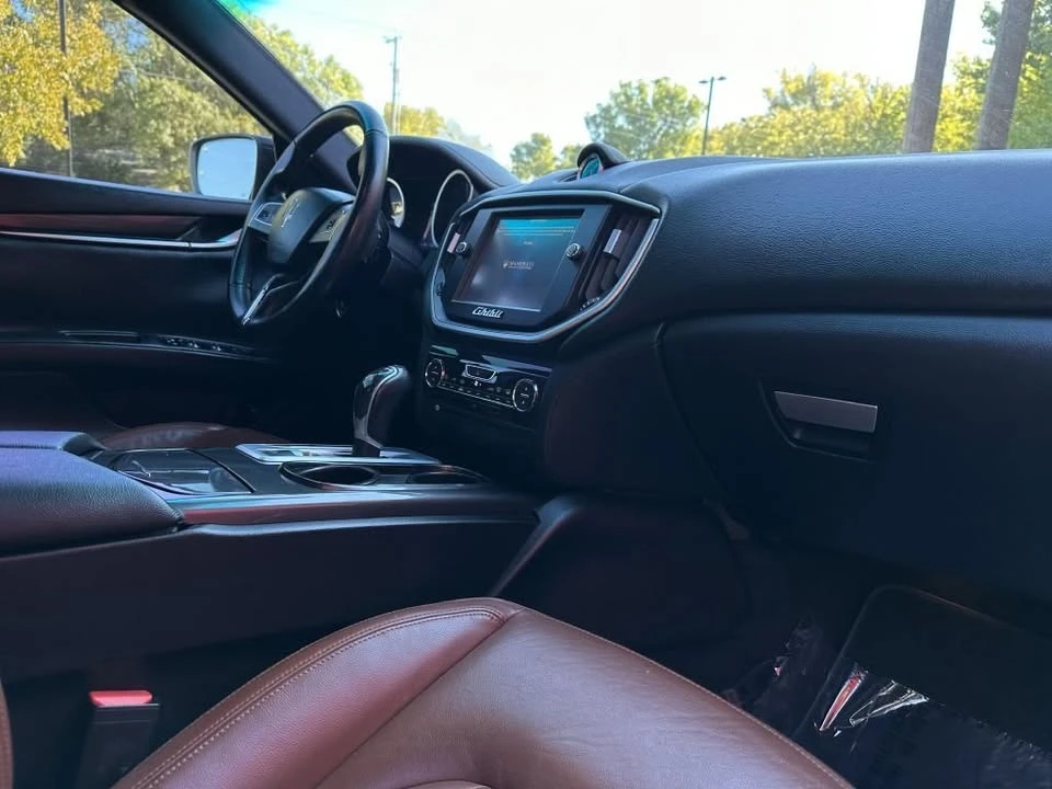 2014 Maserati Ghibli 3rd Gen - Image 11 of 20