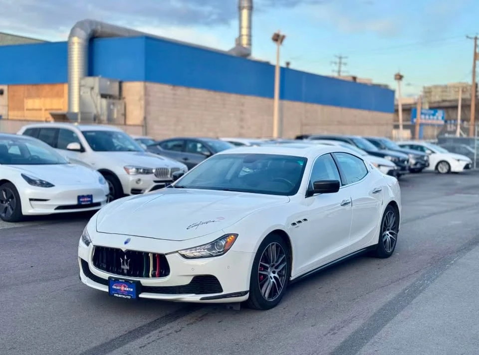 2014 Maserati Ghibli 3rd Gen - Image 2 of 18