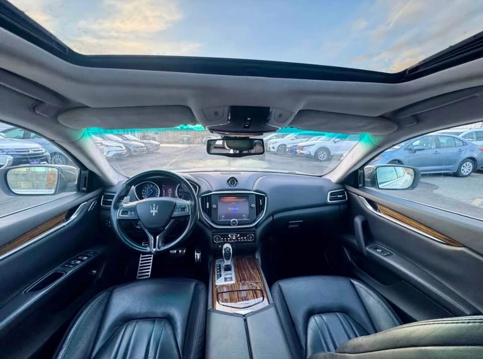 2014 Maserati Ghibli 3rd Gen - Image 12 of 19