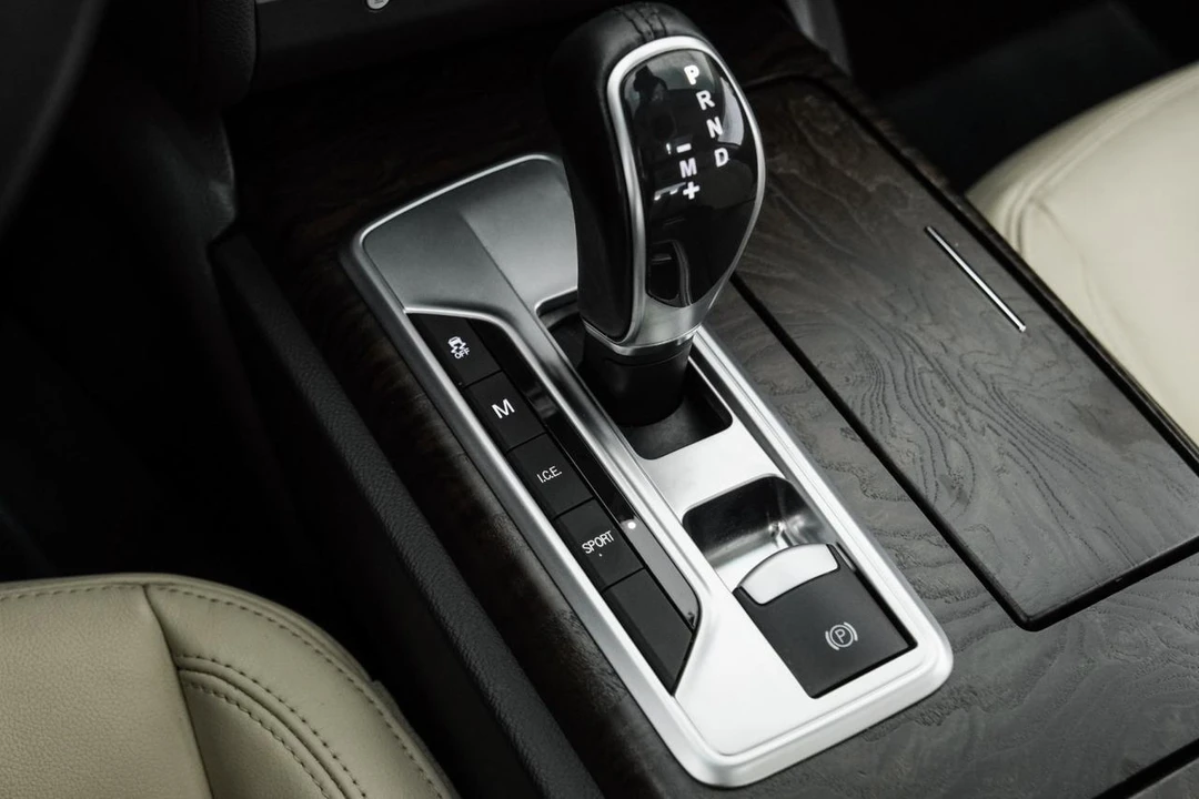 2014 Maserati Ghibli 3rd Gen - Image 27 of 31
