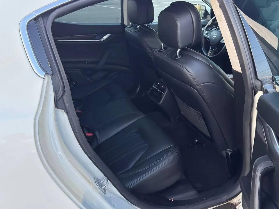 2014 Maserati Ghibli 3rd Gen - Image 12 of 17