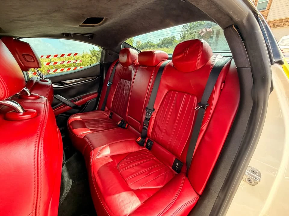 2014 Maserati Ghibli 3rd Gen - Image 15 of 20